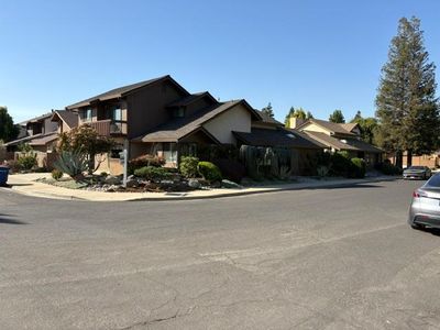 1833 Holly Oak Dr