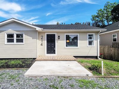 214 School Ln