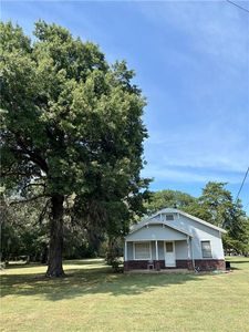 604 W Craig Rd