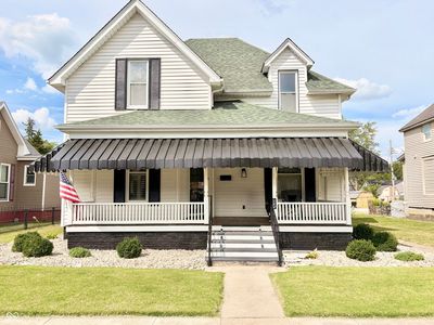 422 W Mechanic St