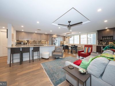 1919 Chestnut St APT 1018