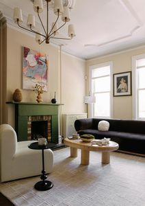 22 W Hamilton Pl