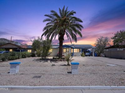 806 E MOUNTAIN VIEW Road