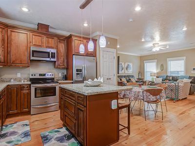 935 Westview