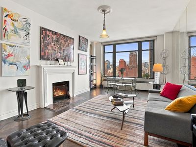 400 E 59th St APT 16D