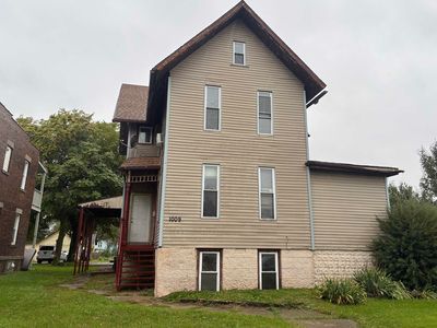 Property at 1009 7th St, Rockford, IL