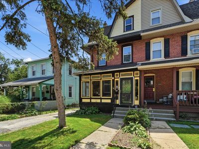 16 W Spring Ave