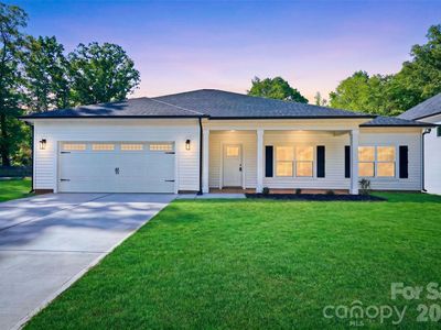 3272 Fairview Dr