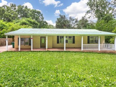 1216 Oakdale Cir