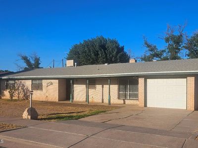 1930 Rosedale Dr