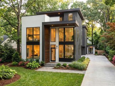 302 Fortune St NE #B