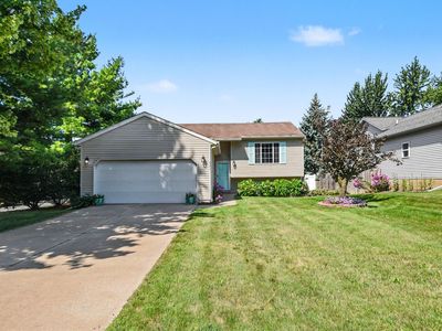 421 Macomb Ave NW