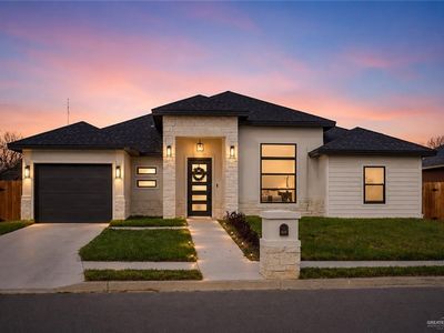 611 Seguin Loop