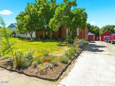 216 N 25th Ave