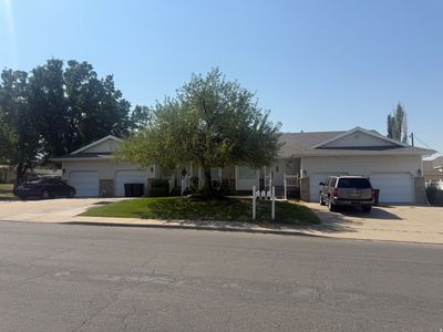 270 E Center St