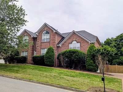 5508 Brookshire Dr
