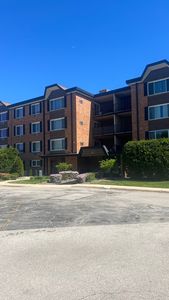 1227 S Old Wilke Rd APT 406