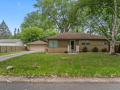 7615 N Delta Pl