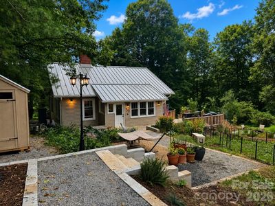 55 Beaman Rd