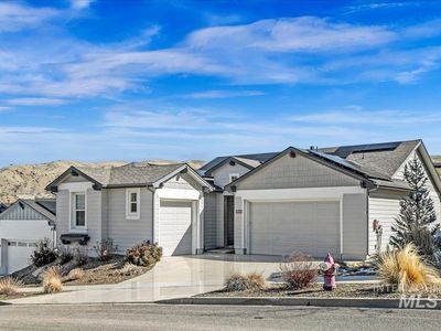 18366 N Goldenridge Way