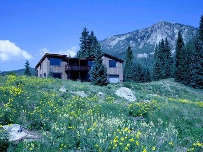 814 S Trout Lake Rd