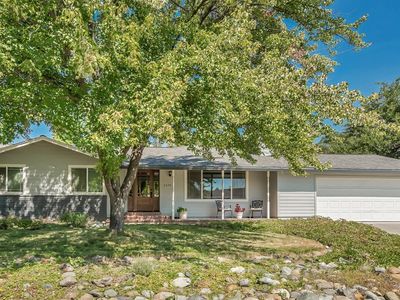 2279 Belle Ave