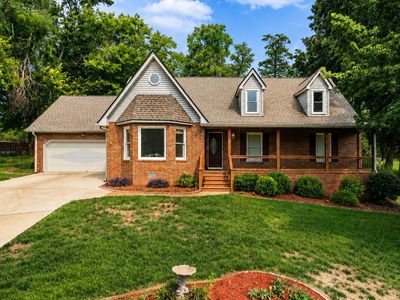1010 Ash Cir