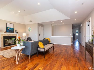 460 Pointe Pacific Dr #4