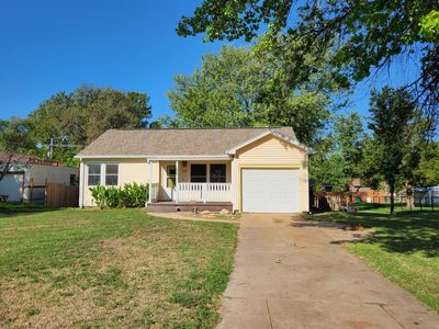 Property at 828 N Anthony Ave, Anthony, KS