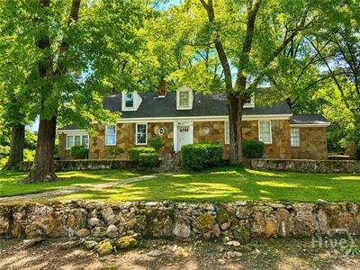 2815 Riverbend