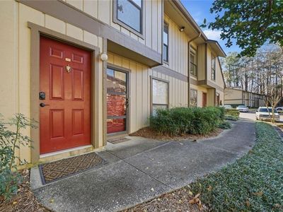 1104 Woodcliff Dr