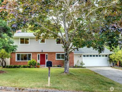 7616 SE 37th Place