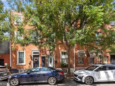 439 W George St