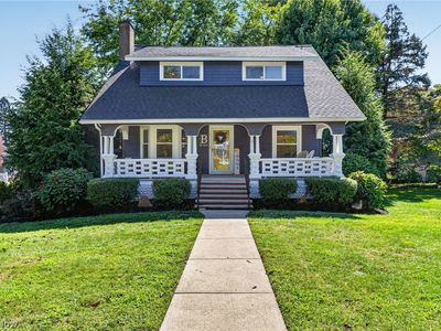 3944 Main St