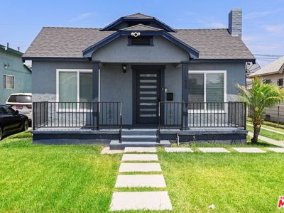1929 W 65th Pl