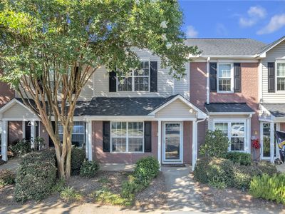 517 Waterbrook Dr