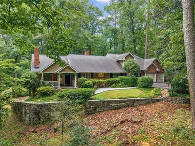 1037 Davis Dr