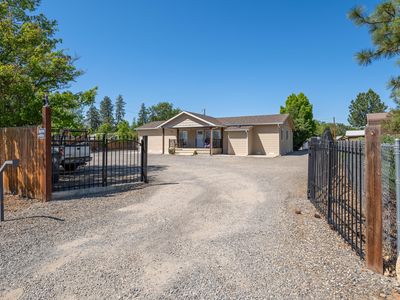 Property at 440 Orr Dr, Central Pt, OR