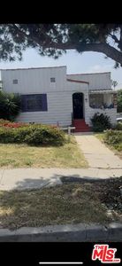 900 E 65th St