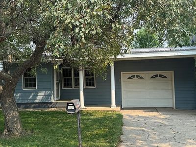 Property at 310 Joliet Ave SE, De Smet, SD
