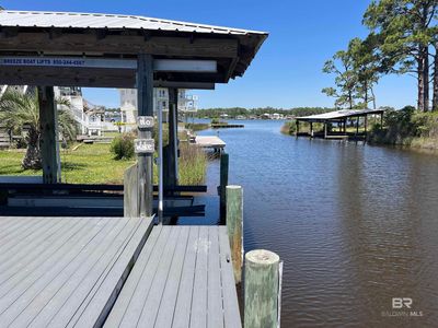 220 Sunrise Dr