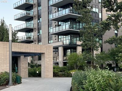 1830 NW Riverscape St APT 106