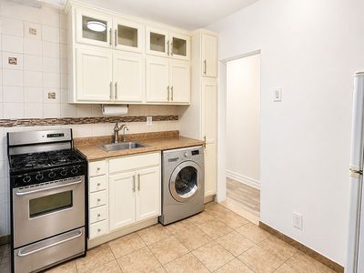 3692 Broadway #24