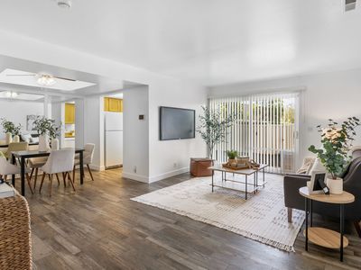 5704 S Waterbury Way UNIT H