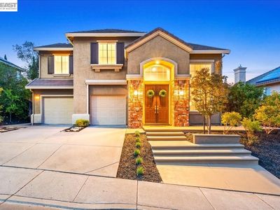 55 Foster Dr