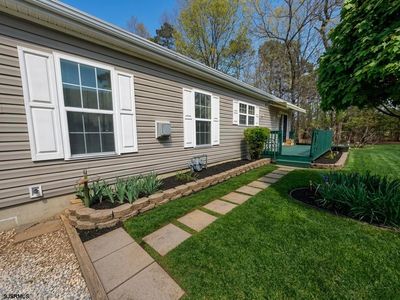 44 Redwood Dr