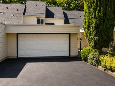 381 NE Village Squire Ave Unit 2