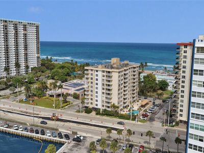 1401 S Ocean Dr APT 302
