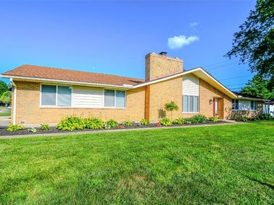 2276 Brookpark Dr