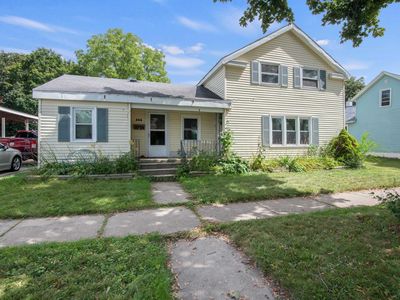 208 N Superior St